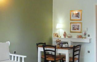 Portico Cozy Home - Photo 25