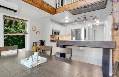 Waterfront Access with Kayaks Private Deck and a Firepit - Photo 28