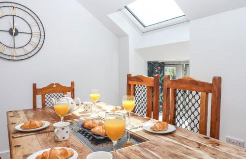 Bumblebee Cottage - Photo 13