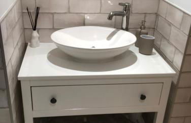 The Bolthole - Photo 32