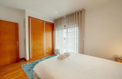 Pool & Cinema Villa by Vacationy - Foto 44