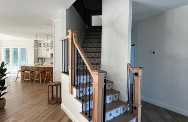 New Farmhouse, King Beds, Game Room, Hot Tub & View! - Foto 18