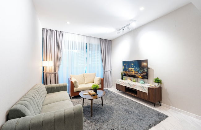 Moonway Luxury Suites At Eaton Residence - Photo 80