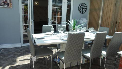 Largee 5 Bed House, Sleeps 10 Near NEC, BHX, HS2 - Foto 3