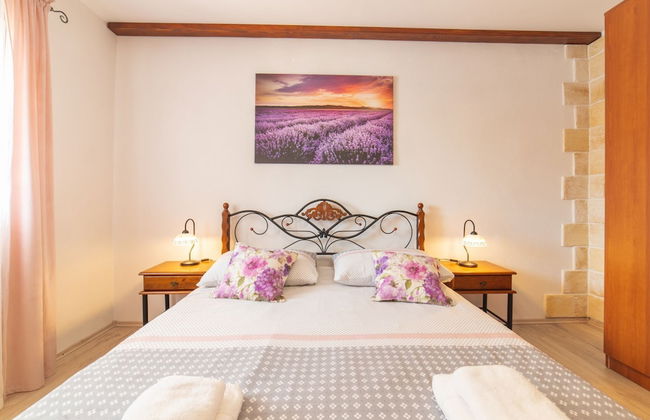 Serene Retreat Holiday Home With Pool - Foto 3