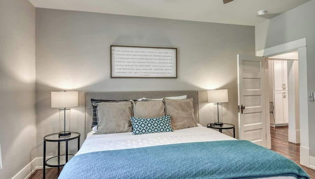 Modern Luxurious Home With Game Room - Foto 5, Habitación