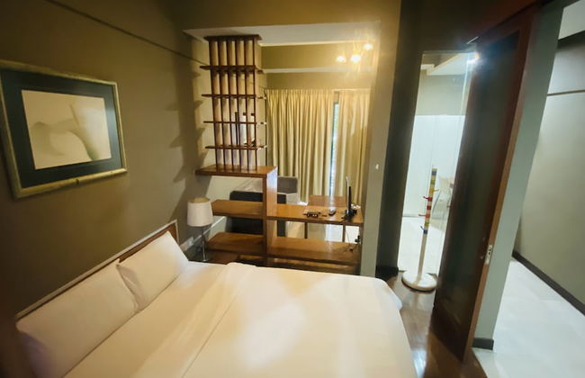 Peninsula Residents All Suite - Photo 9