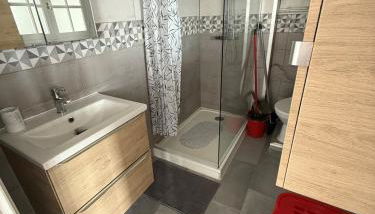 Appartement à proximité de la plage - Foto 4, towels, Shower