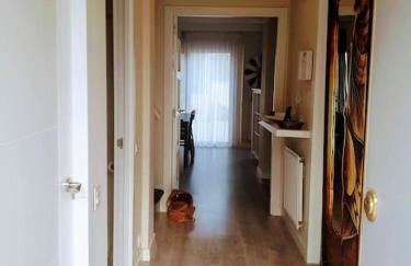 Chalet Familiar Jardín a 15 min centro y Warner - Foto 23