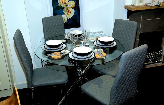 A Modern, Comfy Newly Remodeled 2bd House - Photo 13