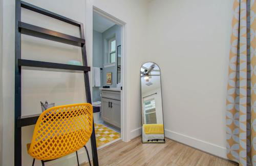 3bd-Rooftop Movie Theater-BBQ-Retro Music Theme-Downtown 8mins - Photo 47