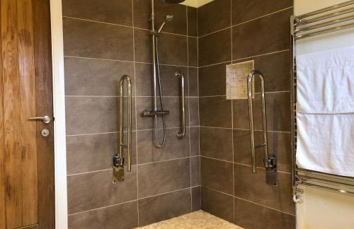 Fields End Lodges - Photo 2