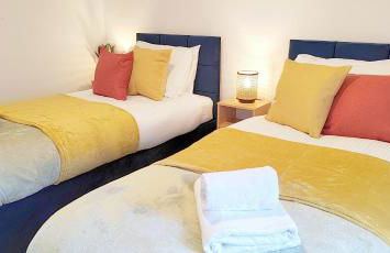 Modern 2 BR Apartment near Town - Foto 21