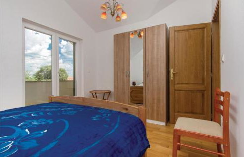 Four-Bedroom Holiday Home In Miljevci - Foto 38