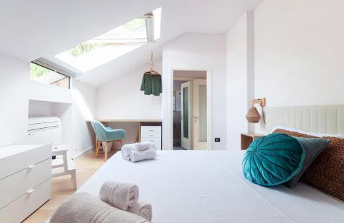 The Lake Suite Fiumelatte - Lake front apartment - Foto 29