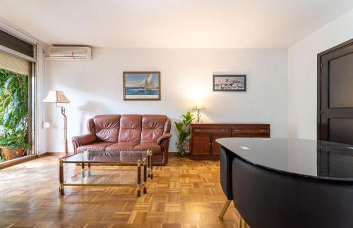 Two-bedroom apartment, central location, with terrace, WiFi, and metro nearby - Photo 22