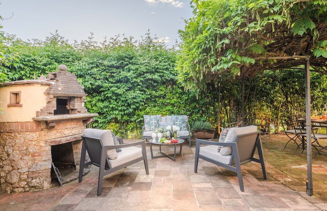 La Chiesetta an Antique Church With Pool - Photo 27