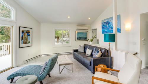 Lakefront Otis Home with Stunning Views and Boats! - Foto 4