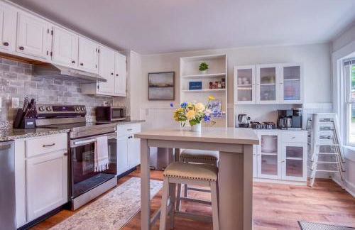 Spacious 6BR close to Portsmouth beaches and UNH - Photo 62