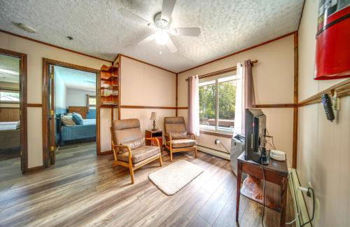 Lake Erie Getaway with Private Pool and Yard! - Foto 7