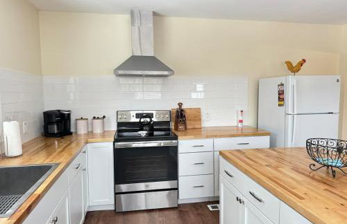 Dual-Home Berkshire Retreat Sleeps 16 - Foto 55