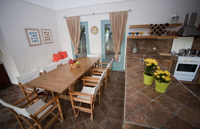 Electra Beachfront Villa - Photo 20