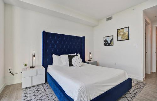 Luxury 2 Bedroom Corner Condo Walk to Design District, Infinity pool with Bay and City views, Gym, Free Parking Spot - Foto 27