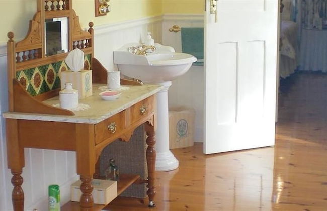 Water Bay Villa Bed and Breakfast - Foto 22