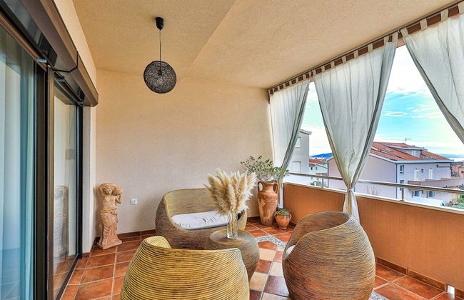 Charming Villa With Outdoor Pool, Bbq, and Sun Deck in Tranquil Kaštela Area - Foto 20