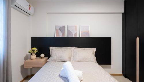 Localização Central! A 450 metros da Vila Germânica Loft com Piscina, Ar-Condicionado, Wi-Fi, Cozinha completa, Garagem Privativa, Espaço Zen, Academia, Sauna, e Mercadinho 24h - Foto 2
