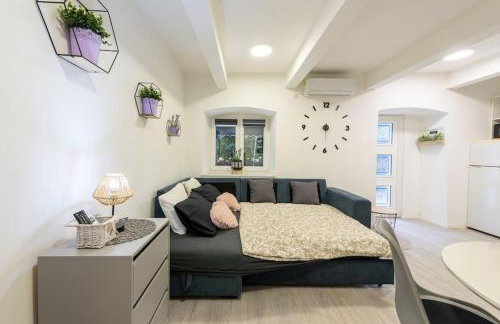 City Center Apartment with Free Parking - Foto 33