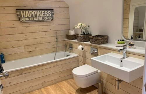 The Coach House - Photo 46