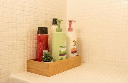 Spacious 2-Bedroom Apartment - Walk to Isla Mágica - AC - Premium Bed - Foto 25