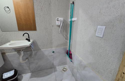 Flat completo a 6 minutos de mercado e praça - Foto 12