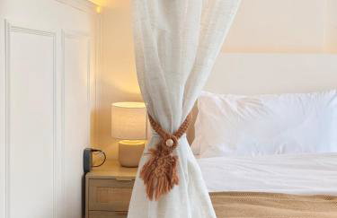 Ocean Whisper - 2 Bedroom Sea Front Apartment - Foto 19