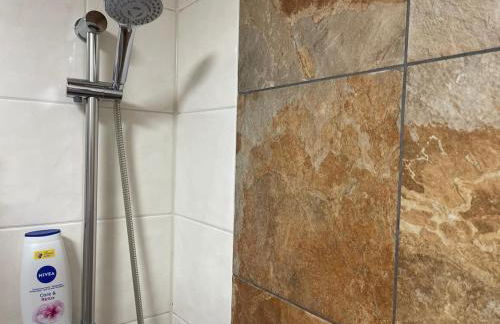 2-room flat with private entrance & privat parking - Foto 20