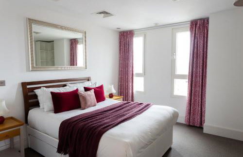 2 Bed 2 Bath Penthouse With Amazing Views with Free Parking - Foto 30