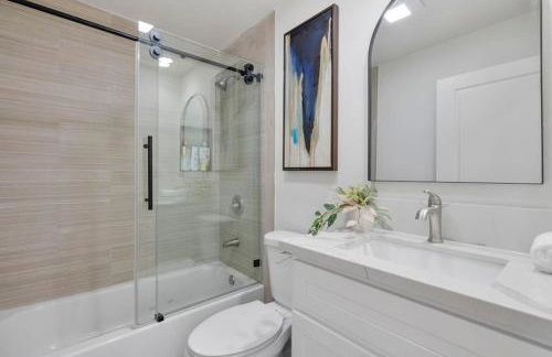 Modern Elegance- Big Group - Games - Sleeps 10 - Photo 13