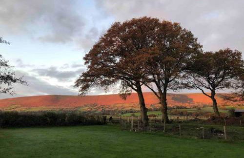 Spacious Cottage - Sleeps 4 - in the Black Mountains - Photo 28