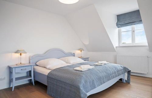 GUT KLETKAMP "Mühlenhof 5" - Ruhige Ferienwohnung mit 3 Schlafzimmern I Terrasse mit See- & Naturblick I Gemeinschaftsgarten I 15 Min zur Ostsee I Küche I Parkplatz I Waschmaschine I WLAN - Foto 5