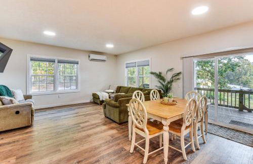 Lake-View Home in Statham with On-Site Fishing - Foto 7