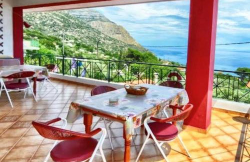 Ikaria Studios - Photo 11