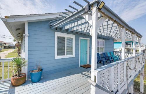 Walk to Gulf Surfside Beach Home with Deck - Photo 1