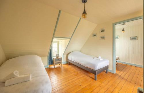 Les Colibris little house in the city-center - Foto 16