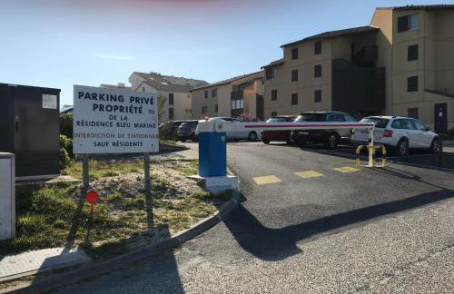 T2 front de mer piscine parking terrasse du samedi au samedi juillet août 2026 - Foto 36