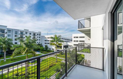 Sleek Doral Retreat 1 Bed Oasis With Free Parking - Foto 21