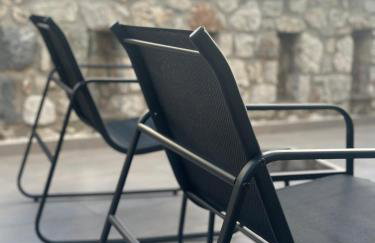 Wood & Stone Guesthouse - Photo 29