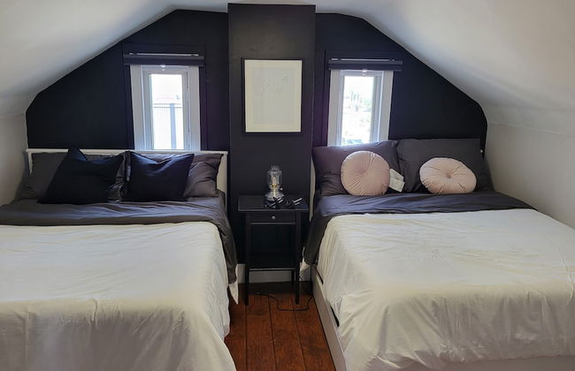 JstLikeHome - Old Ottawa - Photo 7