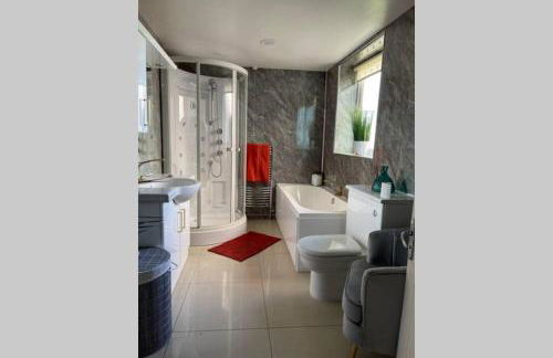 Castle View House - Photo 15