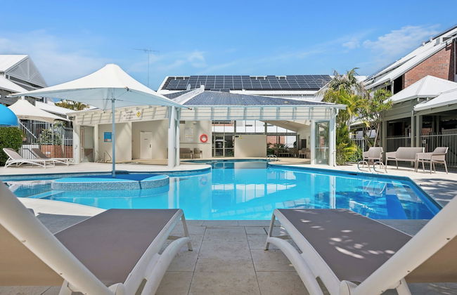 Broadwater Resort Como - Photo 21